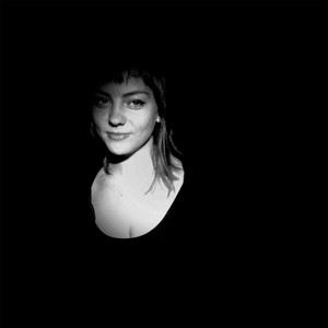 Angel Olsen《Tiniest Lights》歌词歌曲LRC下载