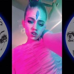 Grimes《Pretty Dark (Demo)》歌词歌曲LRC下载