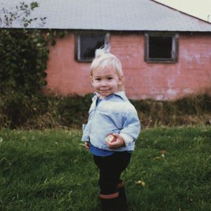 Noah Gundersen《Times Move Quickly》歌词歌曲LRC下载