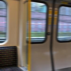 NORA FU《LivelyN2O》歌词歌曲LRC下载