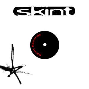 Req《8 Models in a Sauna》歌词歌曲LRC下载